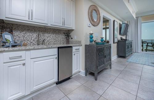 Gulf Shores Condo | Phoenix Gulf Shores 702 3 Bedroom Condo