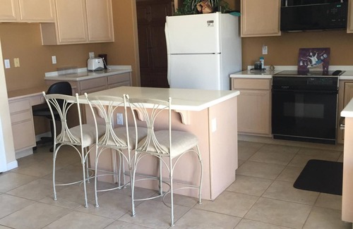 Foothills House | Phoenix Sunshine Retreat