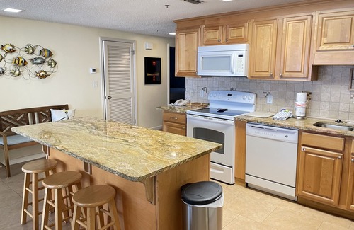 Orange Beach East Condo | Phoenix X 3 BR, Great Reviews. Indoor and outdoor pools