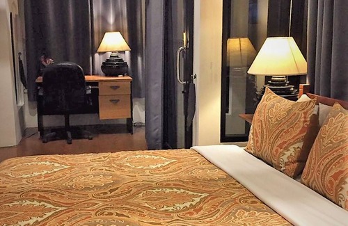 Kantharalak Hotel | Phu View Hideaway