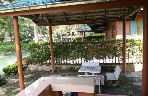 Nakhon Nayok Hotel | Phuaob Namsai Country Resort