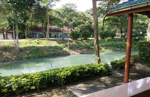 Nakhon Nayok Hotel | Phuaob Namsai Country Resort