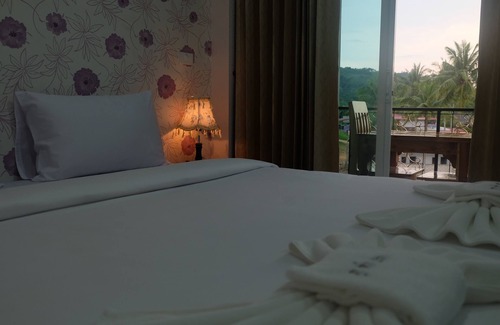 Nong Thale House | PhuTubkaek View House