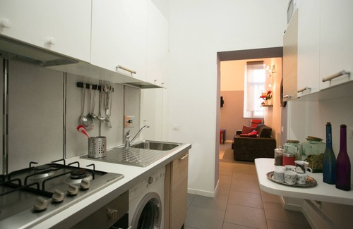 Sallustiano Apartment | Piazza di Spagna, Fontana di Trevi, Colosseo all by feet !