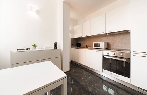 Historic Center Apartment | Piazza Maggiore view - Panorama By ImmoBo - Bologna Center