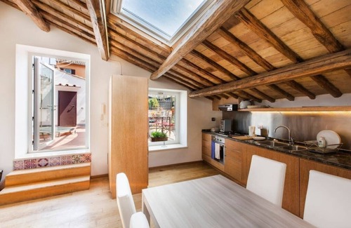 Rione IX Pigna Apartment | Piazza Navona 2BR, 2BA Penthouse-Beautiful Terrace