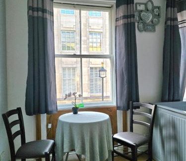 London City Centre Apartment | Piccadilly Theatreland Studio