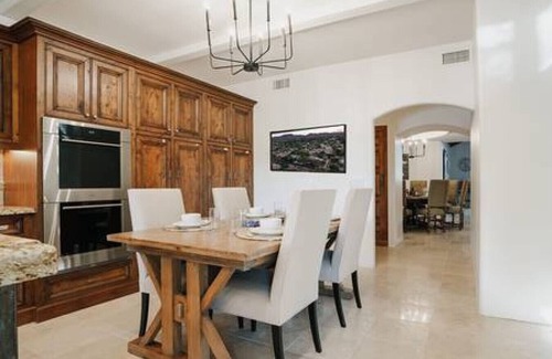 Paradise Valley House | Pickleball 1 Acre Heated Pool/Hot Tub 6 BR 6Baths