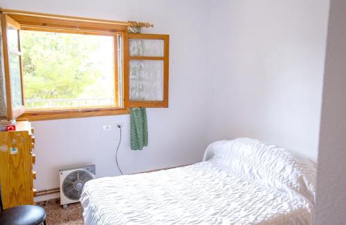 Chulilla Villa | Picturesque Villa in Chulilla with Private Pool