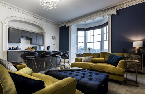 Tenby Apartment | Pieces of Eight - 2 Bedroom Apartment - Tenby