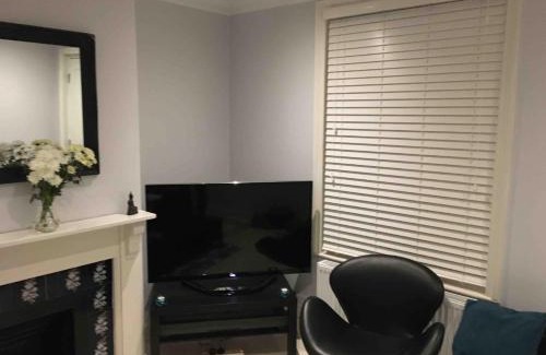 Gorleston-on-Sea House | Pier Road Holiday Home