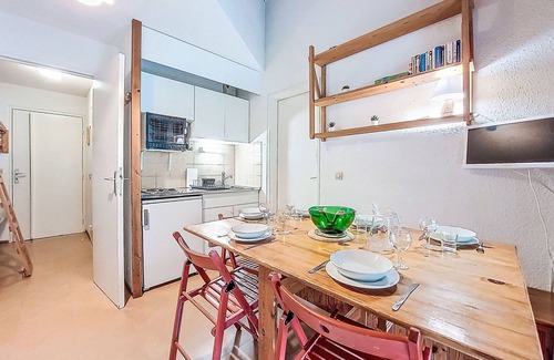 Les Contamines-Montjoie Apartment | Pierres Blanches F et H by Interhome