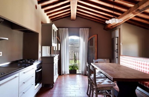 Casole d'Elsa Apartment | Piettorri Cipresso In Casole d'elsa, Tuscany