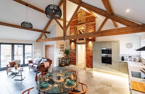 Pontesbury House | Pigeon House: Barn with hot tub, wood burner & large private garden.
