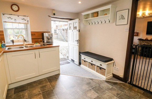 Sedbergh Cottage | PIGGY BANK COTTAGE, pet friendly in Sedbergh
