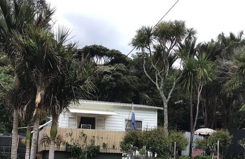 Piha House | PIHA - Bach, Cottage or Tiny House - any of these apply to my place.