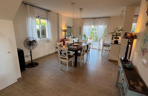 Pals Villa | Pinamar 2 - Pool, A/C and near the beach