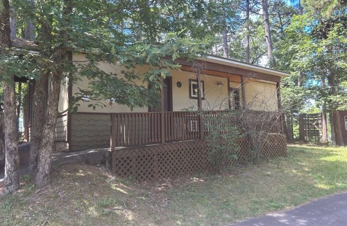 Eureka Springs Apartment | Pine Haven Apartment
