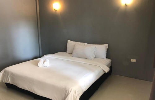 Sai Thai Hotel | Pine Home