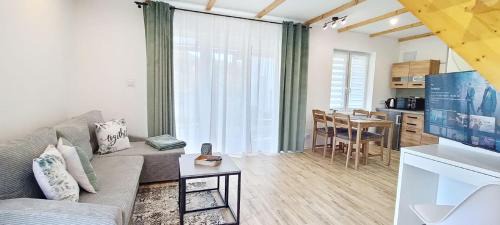 Sosnowka House | Pine Peak Holiday House Sosnówka