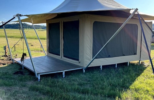 Hermosa RV Rental | Pine Tent Structure