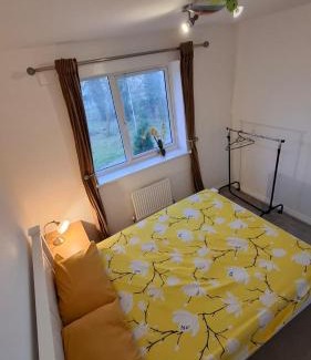 Colchester Bed & Breakfast | Pine tree House