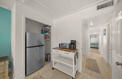 Siesta Key House | Pineapple on Siesta Key