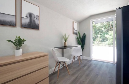 Tampa Cabin | PineCone Cabin Getaway near Natl Park