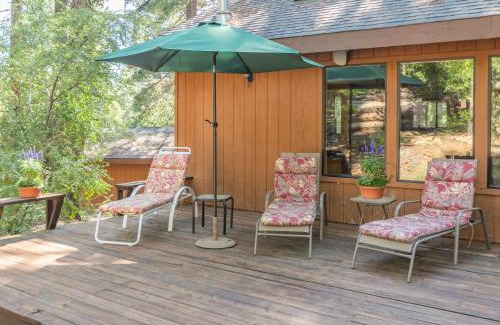 Camp Connell House | Pinetree Paradise