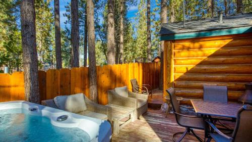 Big Bear Lake House | Pinetree Place by AvantStay Group Cabin w Hot Tub Minutes to the Lake