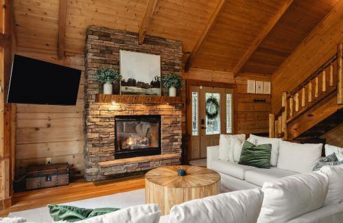 Smithville Ski Chalet | Pinewood Chalet
