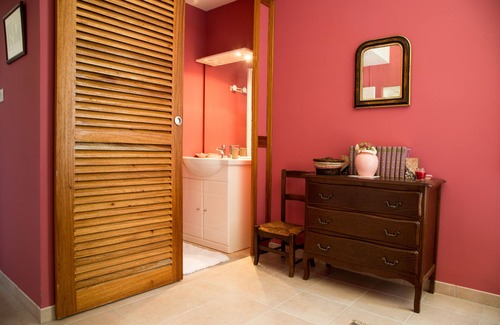 Vergt House | Pink Chamber: charm and sweetness