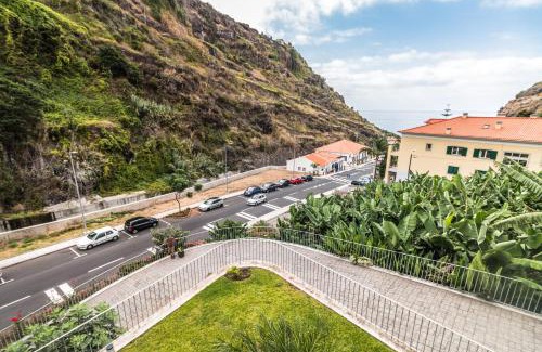 Tabua House | Pink House - Tabua (Ribeira Brava)