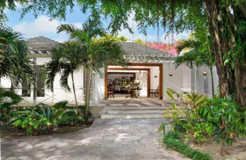 Dunmore Town Resort | Pink Sands Resort