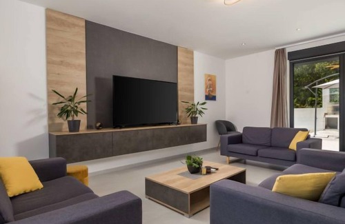 Lopar House | Pinnidae by Interhome