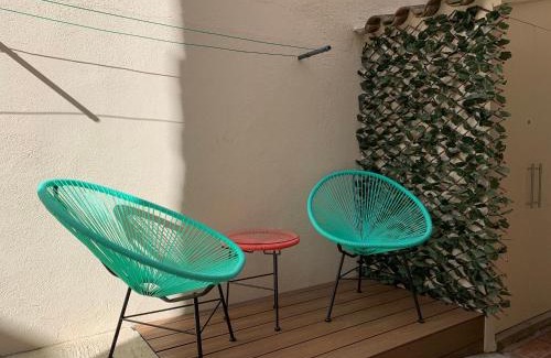 L'Escala House | PINTOR MASSANET - Casa de piedra adaptada en LEscala