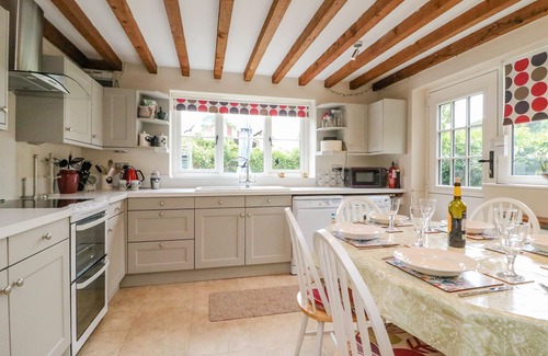 Bridport Cottage | Pippins Loders
