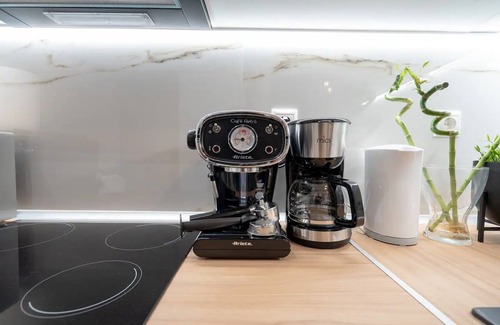 Peiraiki Apartment | Piraeus Cozy Apartment for 4 Persons