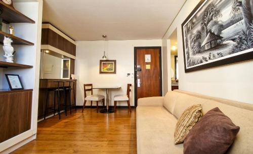 Bigorrilho Apartment | Piscina, Academia, Vaga Garagem, Petfriendly