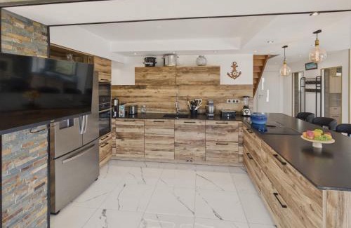 Penmarch House | Piscine, jacuzzi et grande terrasse pour 7