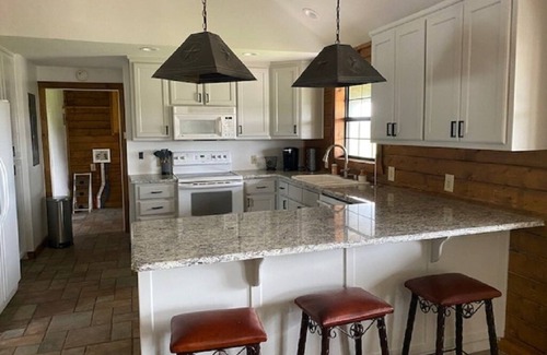 Graford Cabin | PK Lake Cabin is a relaxing retreat after a day at the lake