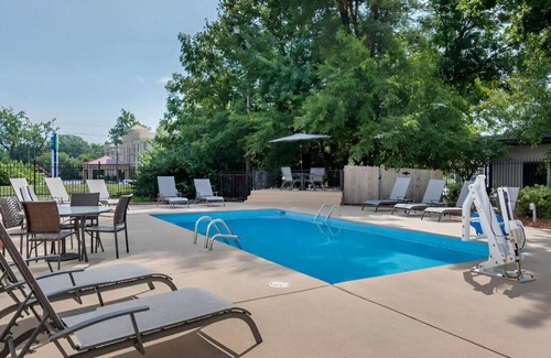 Indianapolis House | Place of Serenity & Relaxation! Best for Groups