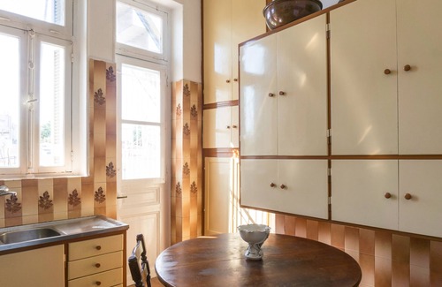 Plaka House | Plaka Vintage 3BR Apartment in Central Athens by JJ Hospitality