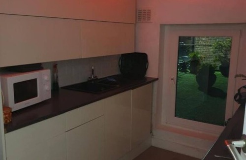 Warrington Apartment | Planet 9 : One-Bedroom Apartment with Balcony