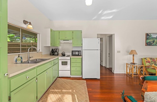 Hanalei House | Plantation Cottage - very private 1br/1ba cottage near the beach in Hanalei