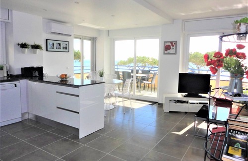 Platja d'Aro Apartment | Playa d'Aro,2 bedrooms, 2 bathrooms, sea view, air conditioning, large terrace, free wifi, private parking