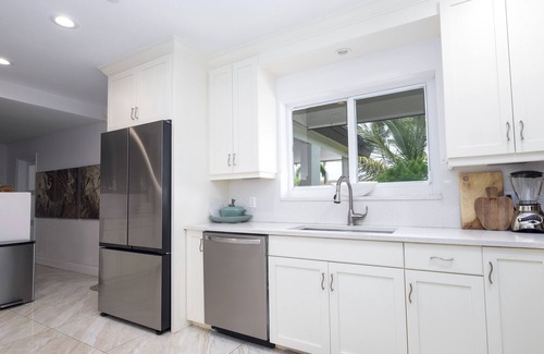 Central Corals House | Playa Zen South ~ Five Star, Upscale neighborhood, Lux 3/2, Pool, Dog Friendly