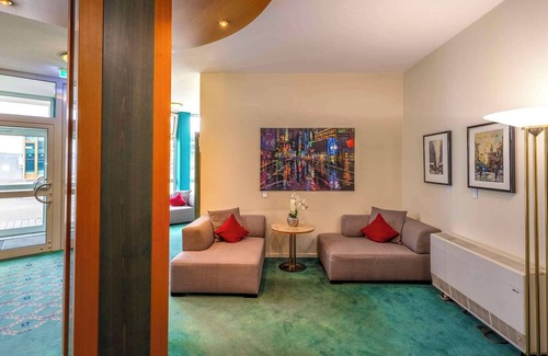 Ditzingen Hotel | PLAZA INN Blankenburg Ditzingen, Sure Hotel Collection