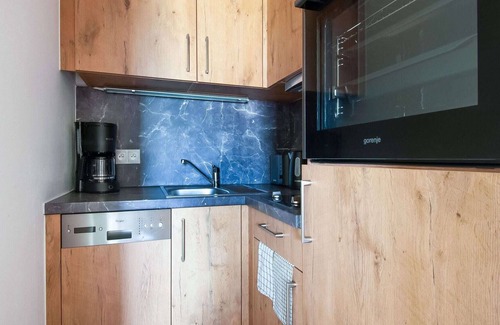 Jochberg Apartment | Pleasant Apartment in Jochberg with Balcony