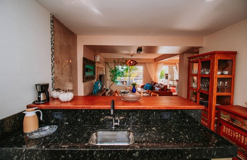 Ilhabela Condo | Pleasant house in condominium on Avenida das Praias